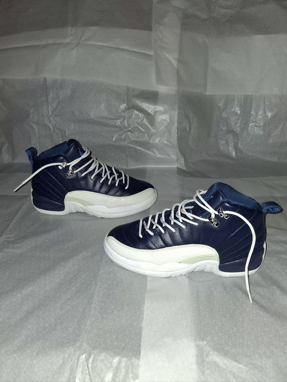 Jordan 12 Retro Sneakers, Women 7.5 = Men 6
